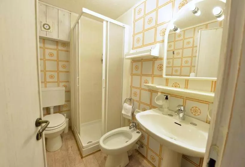 هتل Petit Dahu   Chambres Et Restaurant