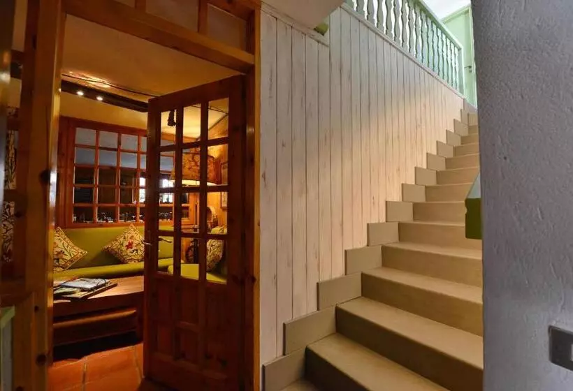 هتل Petit Dahu   Chambres Et Restaurant