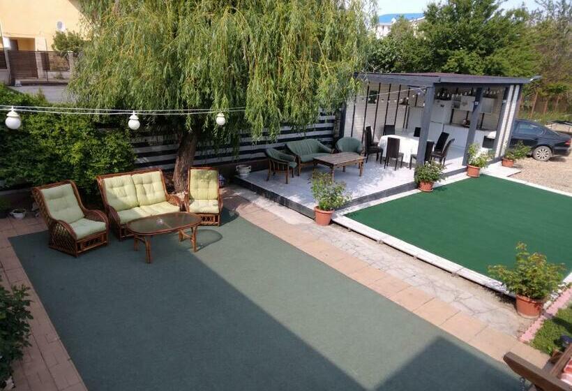 פנסיון Casa Rustica