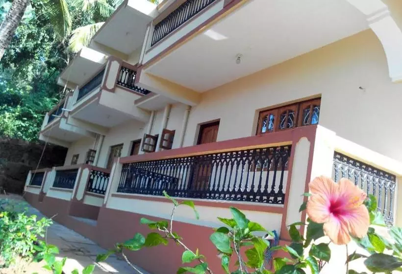 Pensió Indraprasth Palolem Hill
