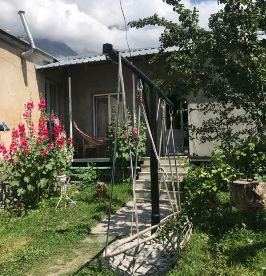 پانسیون Nino's Guest House