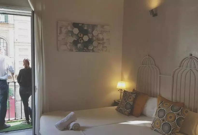 هاستل Isa Sevilla Suites