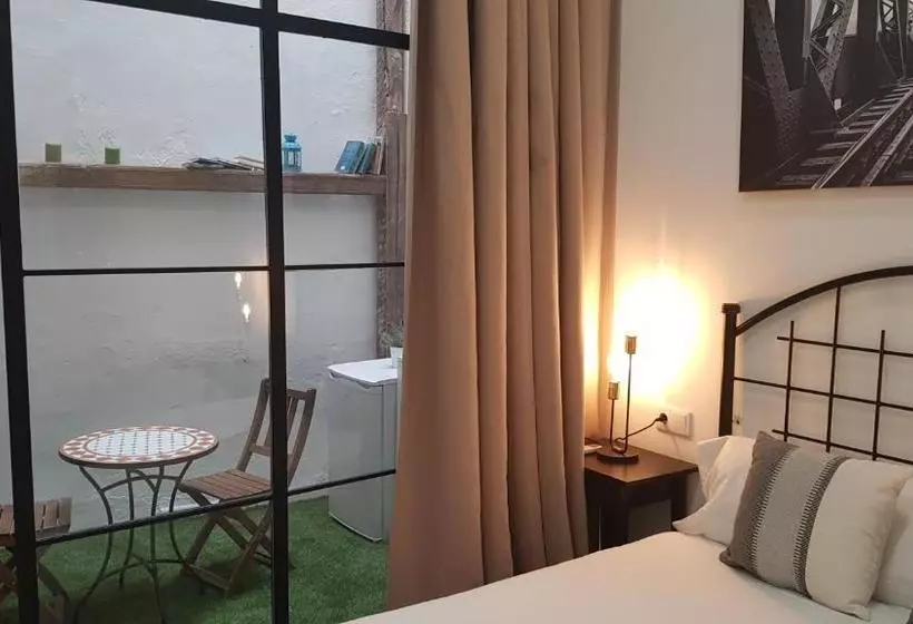 هاستل Isa Sevilla Suites