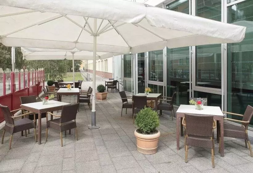 Airporthotel Berlin Adlershof