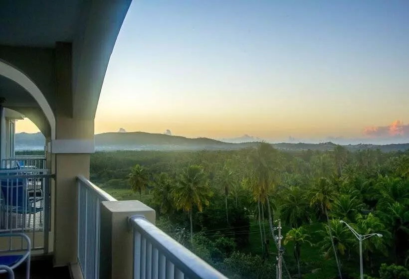 هتل Aquarius Vacation Club At Boqueron Beach Resort