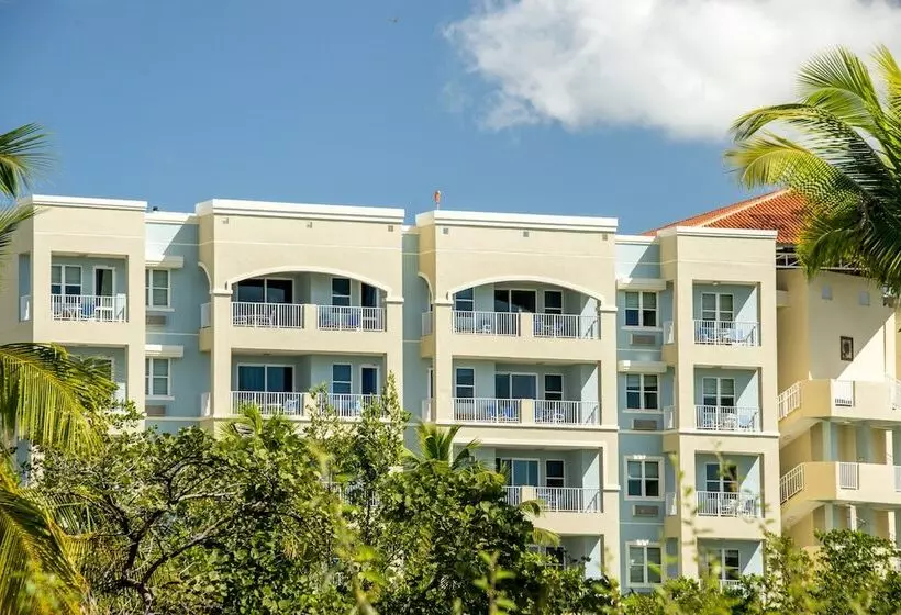 هتل Aquarius Vacation Club At Boqueron Beach Resort