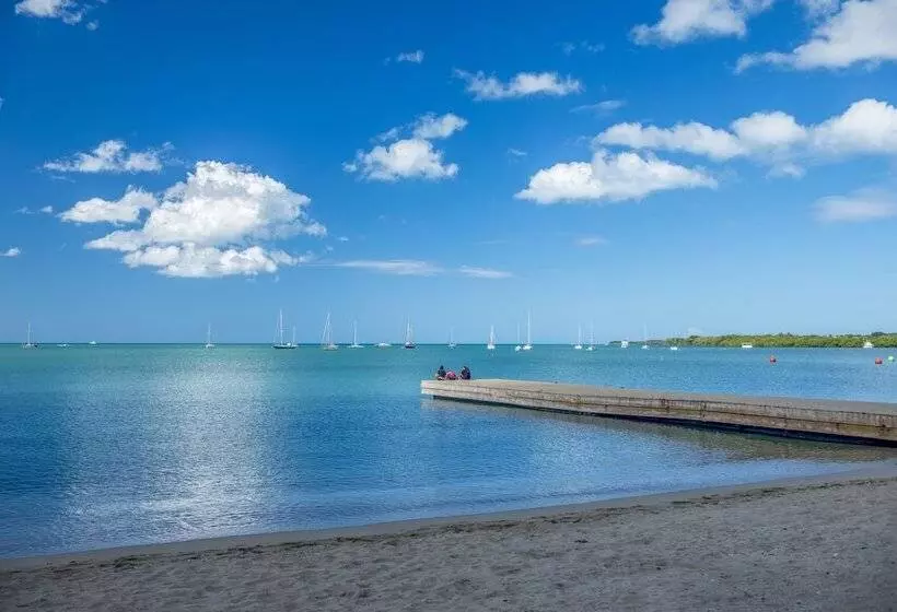 هتل Aquarius Vacation Club At Boqueron Beach Resort