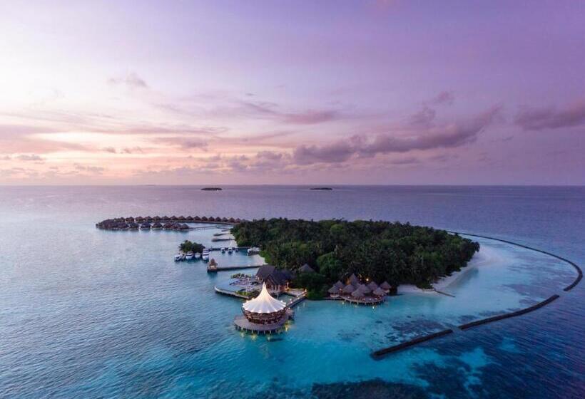 هتل Baros Maldives