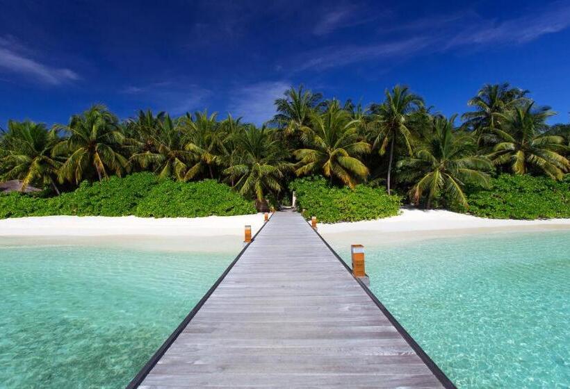 هتل Baros Maldives