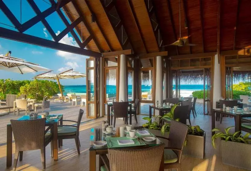 هتل Baros Maldives