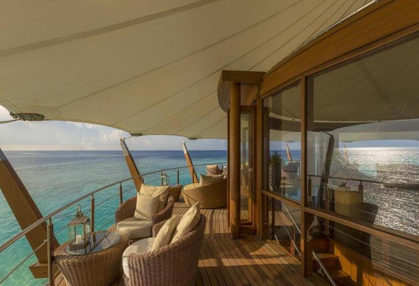 هتل Baros Maldives