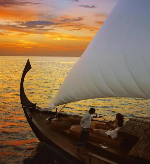 هتل Baros Maldives