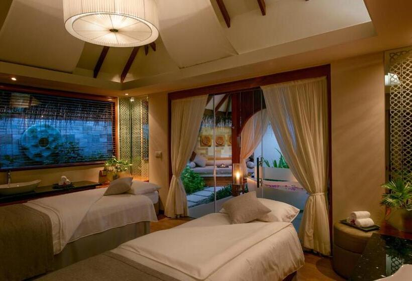 هتل Baros Maldives