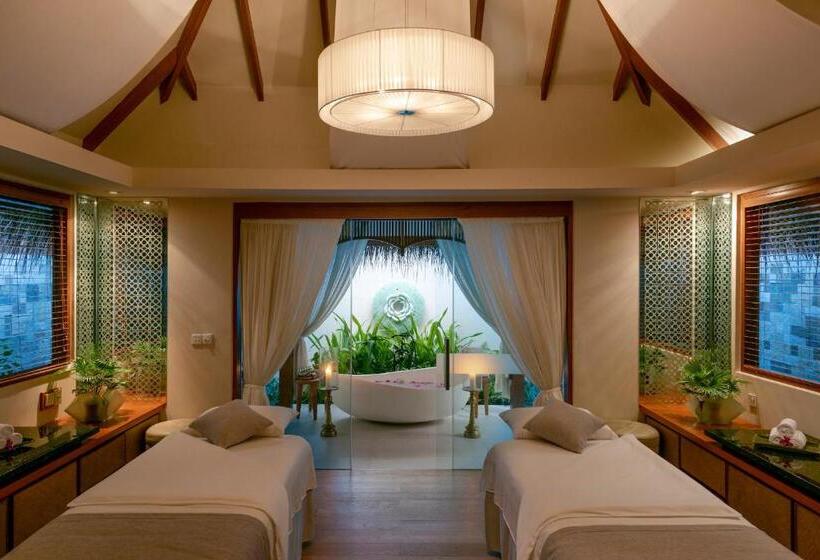 هتل Baros Maldives