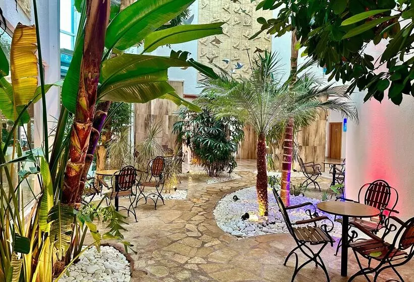 Hotel Blue Wave Suite