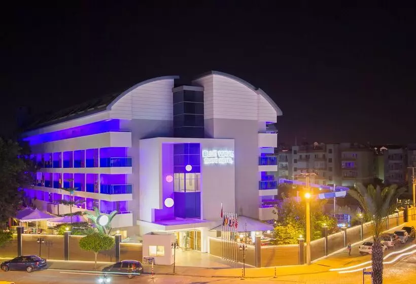 Hotel Blue Wave Suite