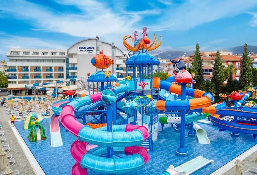 Hotel Blue Wave Suite