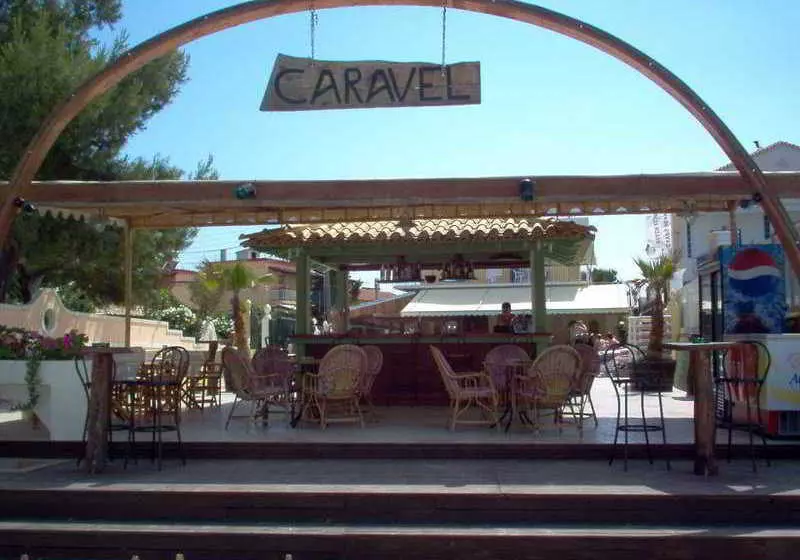 ホテル Caravel Pool