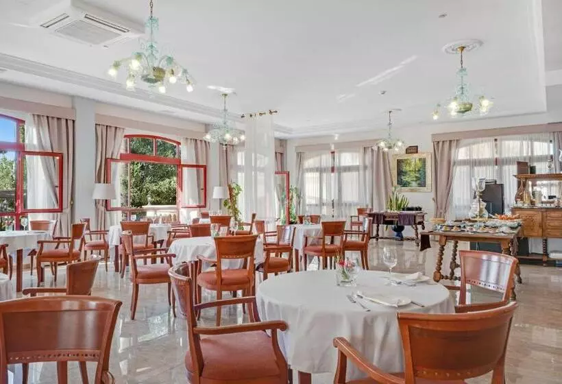 فندق Ciutat Jardi