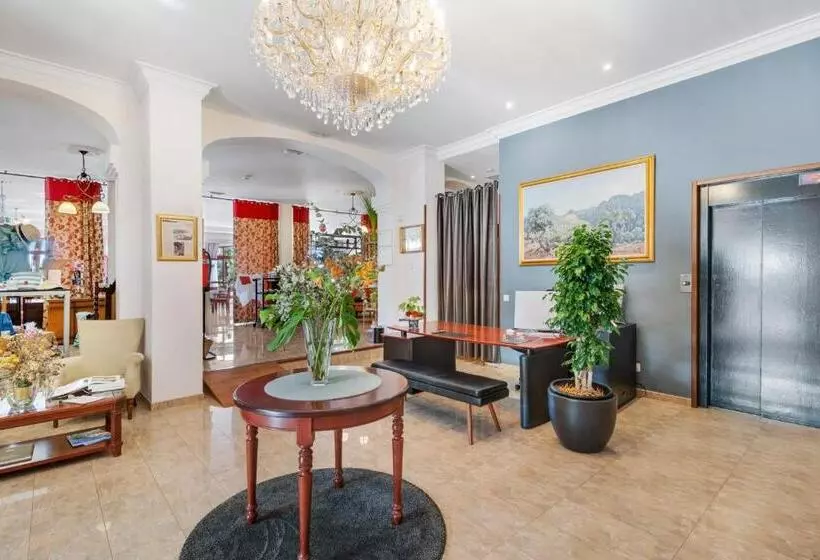 فندق Ciutat Jardi