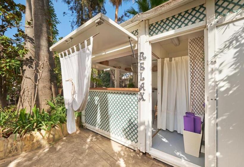 فندق Ciutat Jardi