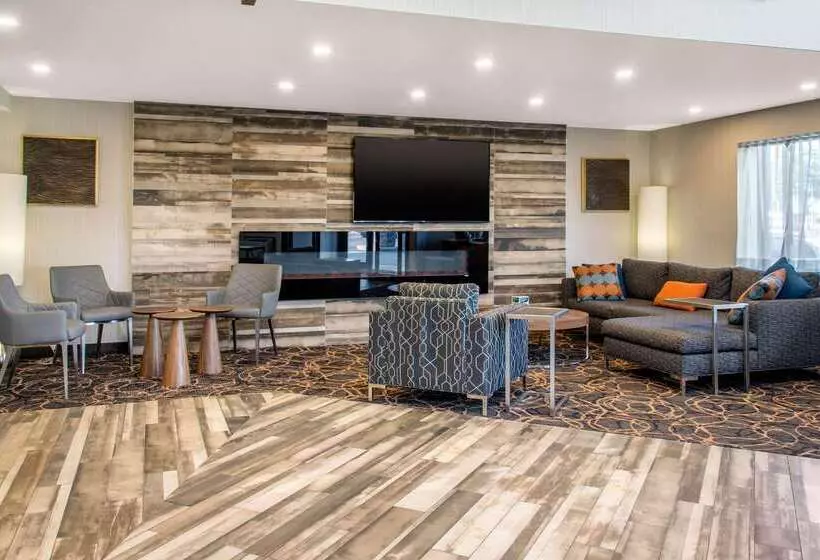 فندق Comfort Inn Airport Dorval