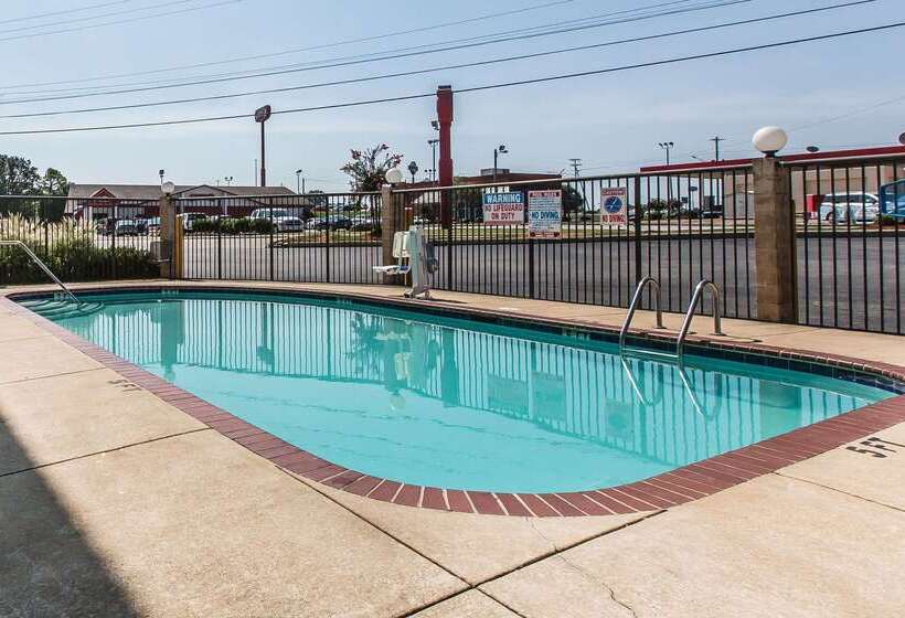 בית מלון כפרי Comfort Inn & Suites Hamilton Place