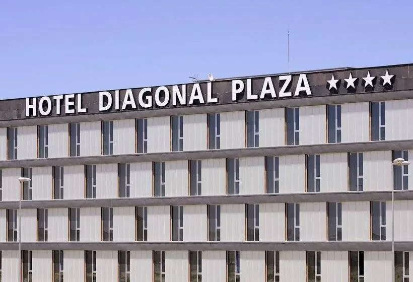 Отель Diagonal Plaza