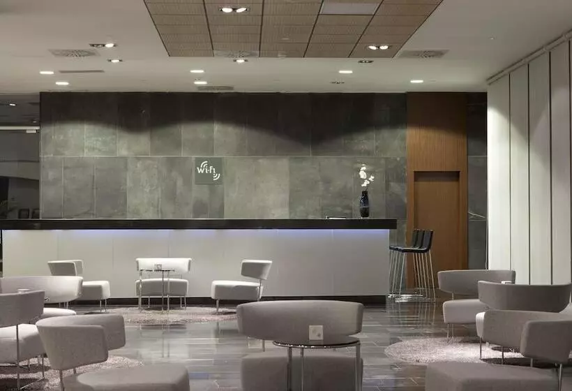 Отель Diagonal Plaza