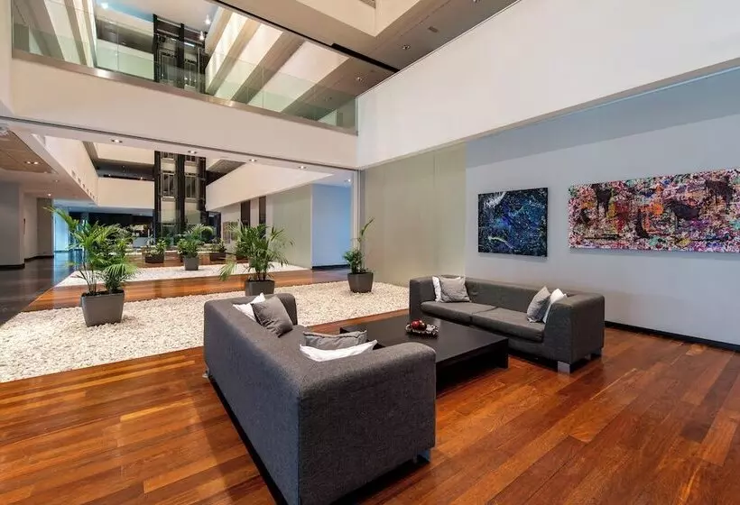 Отель Diagonal Plaza