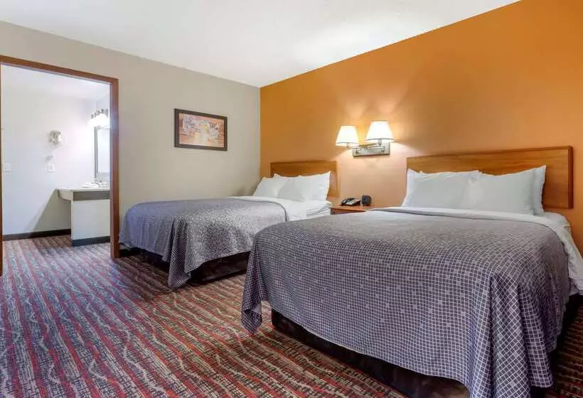 Отель Econo Lodge Lakeview