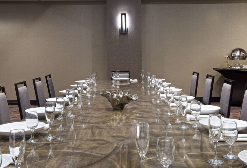 فندق Embassy Suites By Hilton Dulles Airport