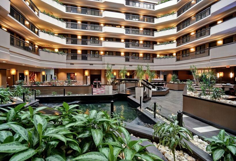 فندق Embassy Suites By Hilton Dulles Airport