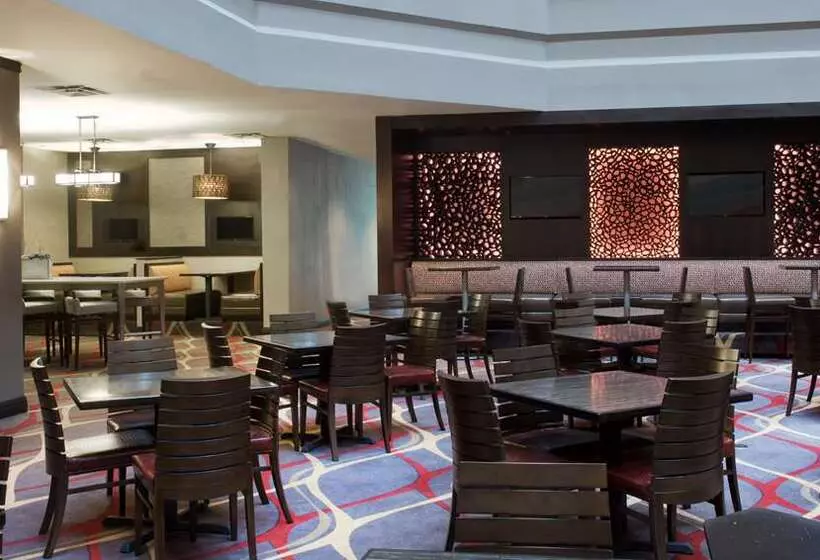 בית מלון כפרי Embassy Suites By Hilton Dulles Airport