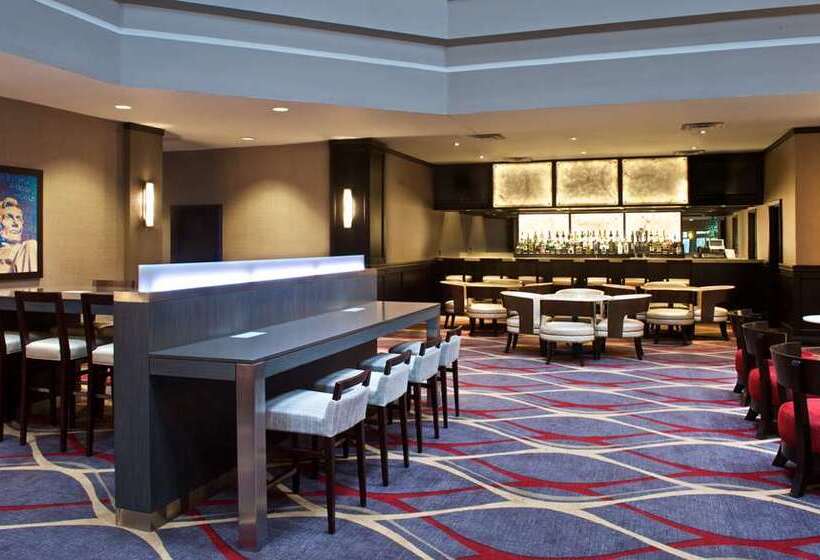 فندق Embassy Suites By Hilton Dulles Airport