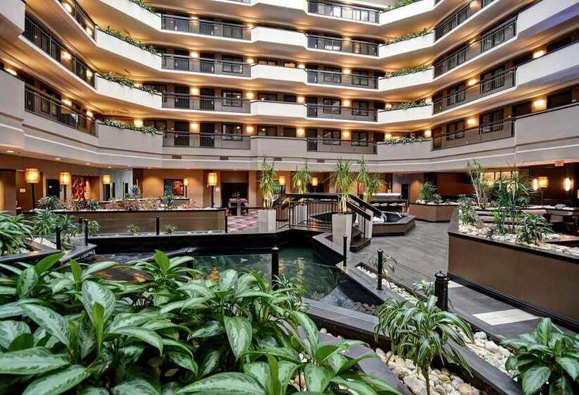 فندق Embassy Suites By Hilton Dulles Airport