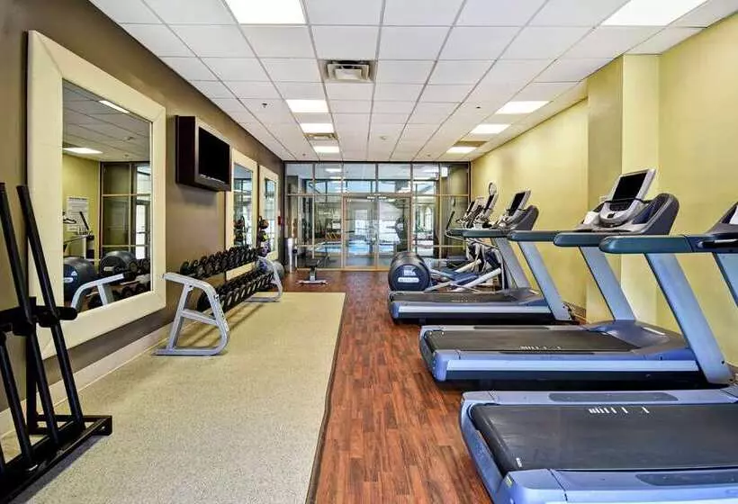 בית מלון כפרי Embassy Suites By Hilton Dulles Airport