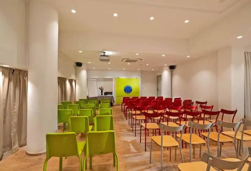 Отель Kyma Suites Beach