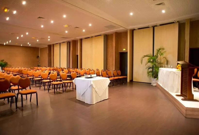 La Creole Beach Hotel & Spa