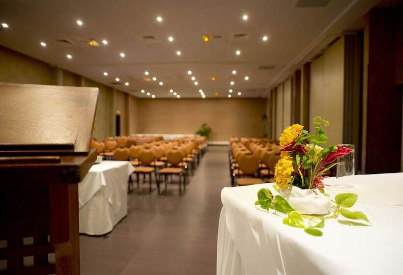 La Creole Beach Hotel & Spa