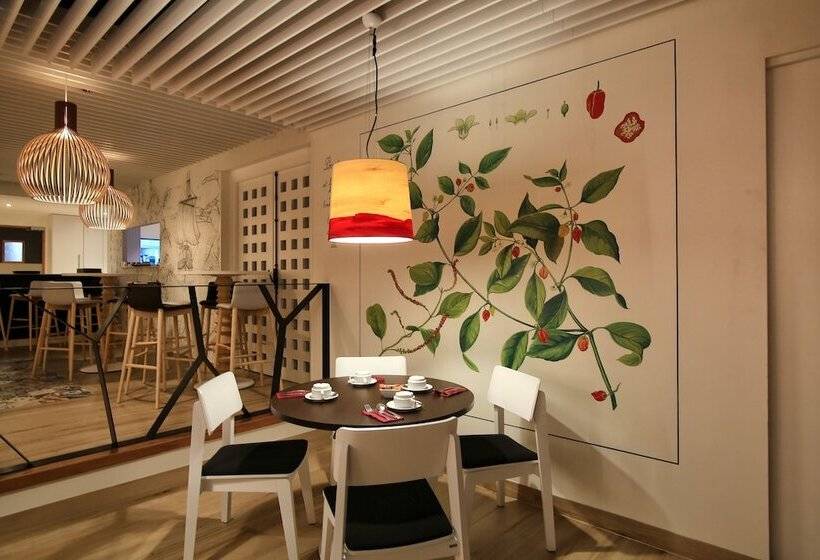 La Creole Beach Hotel & Spa