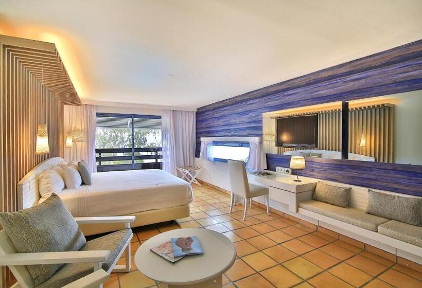 La Creole Beach Hotel & Spa