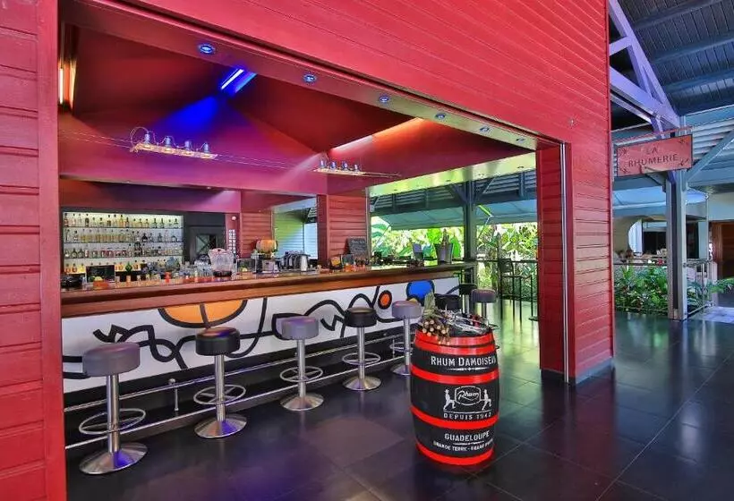 La Creole Beach Hotel & Spa