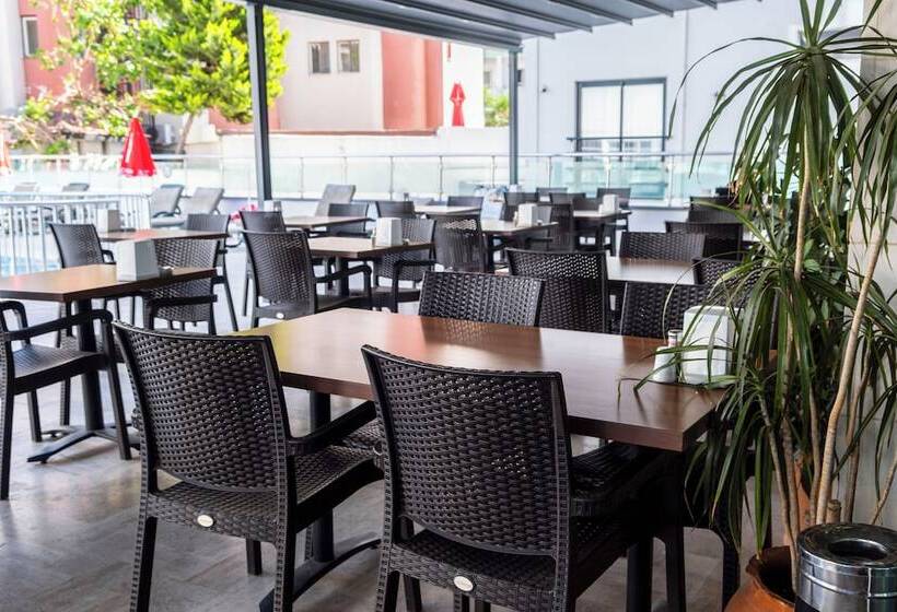 ホテル Marmaris Alkan