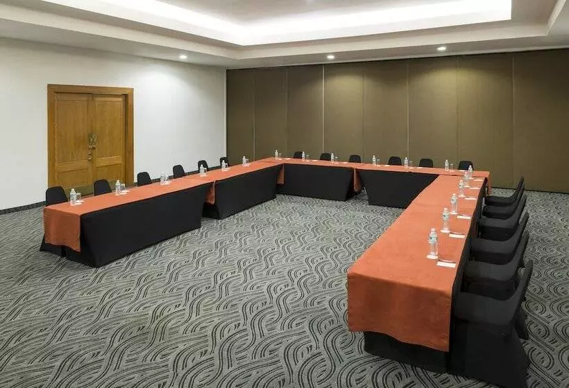 هتل Real Inn Mexicali