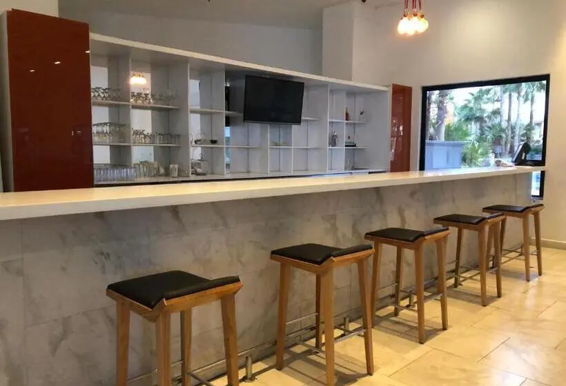 ホテル Real Inn Mexicali