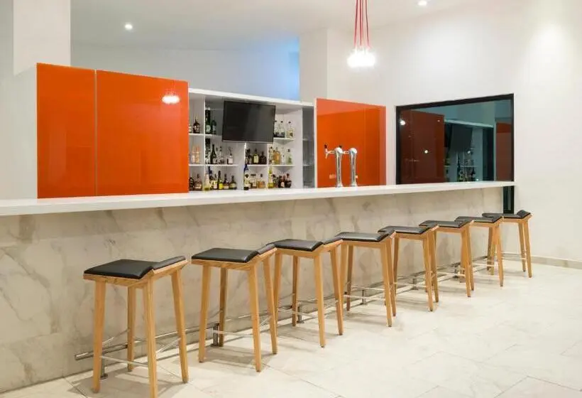 ホテル Real Inn Mexicali