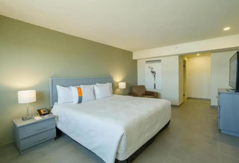 ホテル Real Inn Mexicali