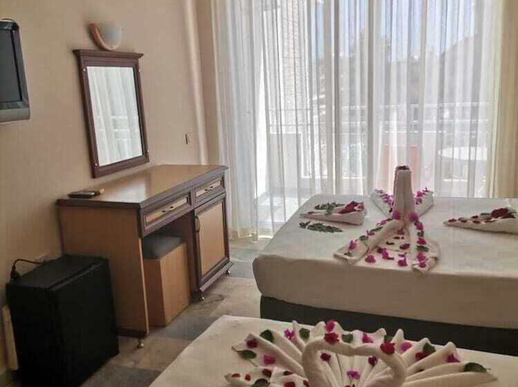 בית מלון כפרי Side Ozgurhan