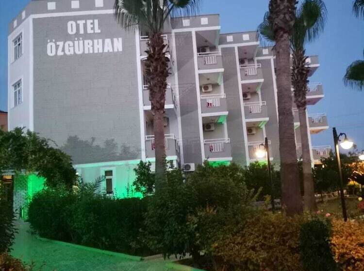 בית מלון כפרי Side Ozgurhan